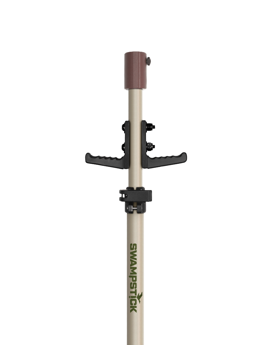 Closeup if the Swamp Stick Motion/Gear Utility Pole decoy duck collar